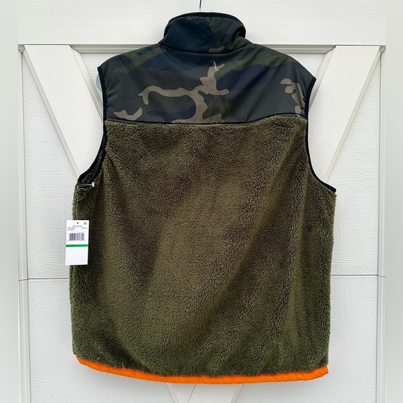 ❤️Micheal Kors Camo Fleece Puffer Vest - Picture 3 of 3